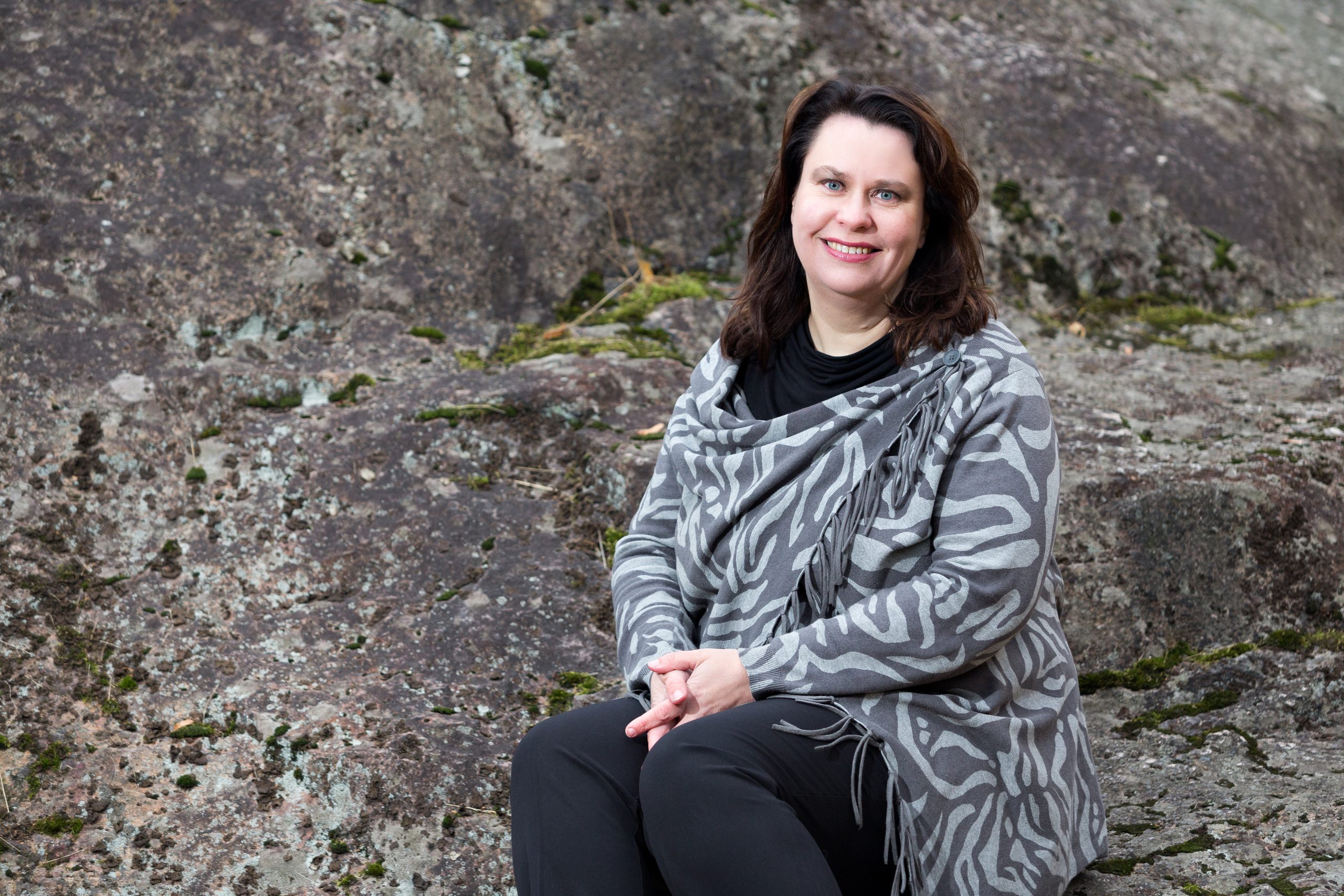 Johanna Ojala-Niemelän ja Tiina Sanila-Aikion debatti Jäämeren radasta